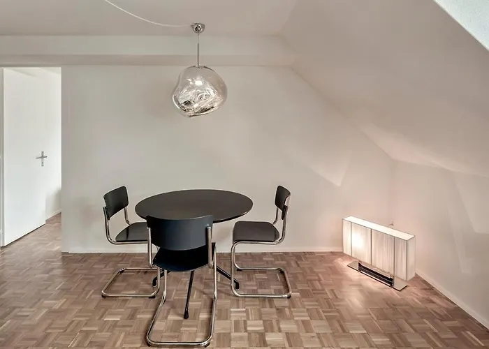 Prime With Designer Furniture In District 4 Apartman