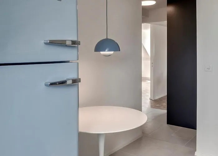 Prime With Designer Furniture In District 4